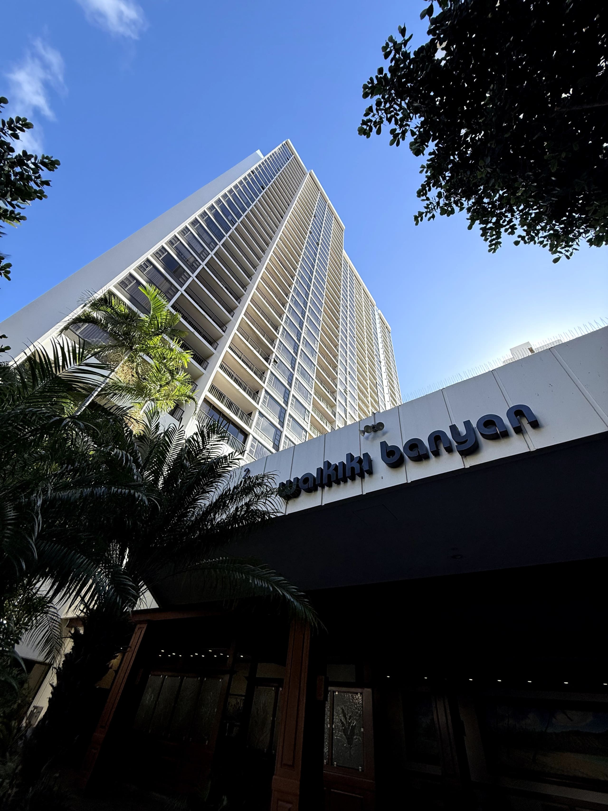 Newly Renovated Waikiki 1 Bedroom in Nice Location - Image 20