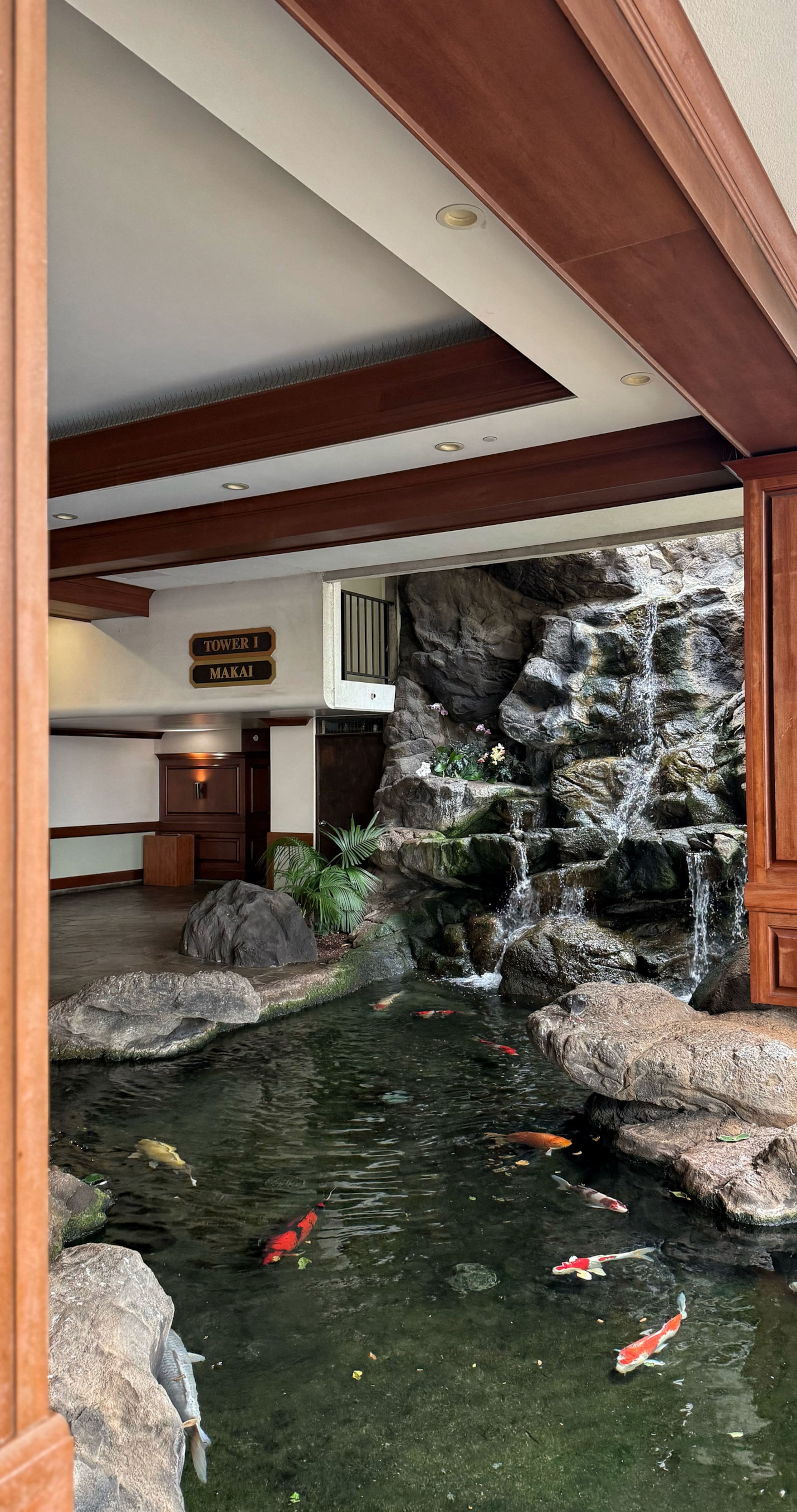 Newly Renovated Waikiki 1 Bedroom in Nice Location - Image 19