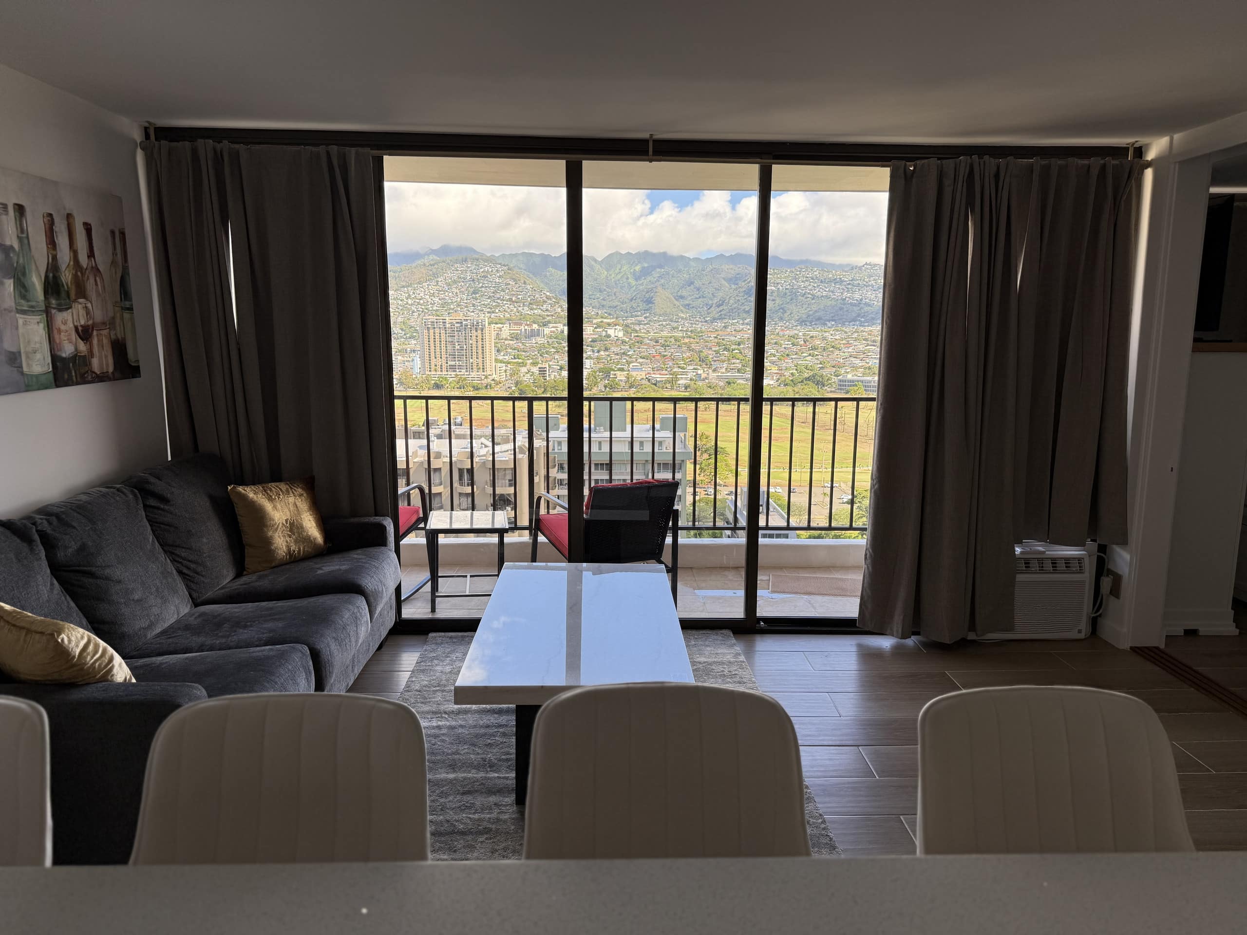 Newly Renovated Waikiki 1 Bedroom in Nice Location - Image 3