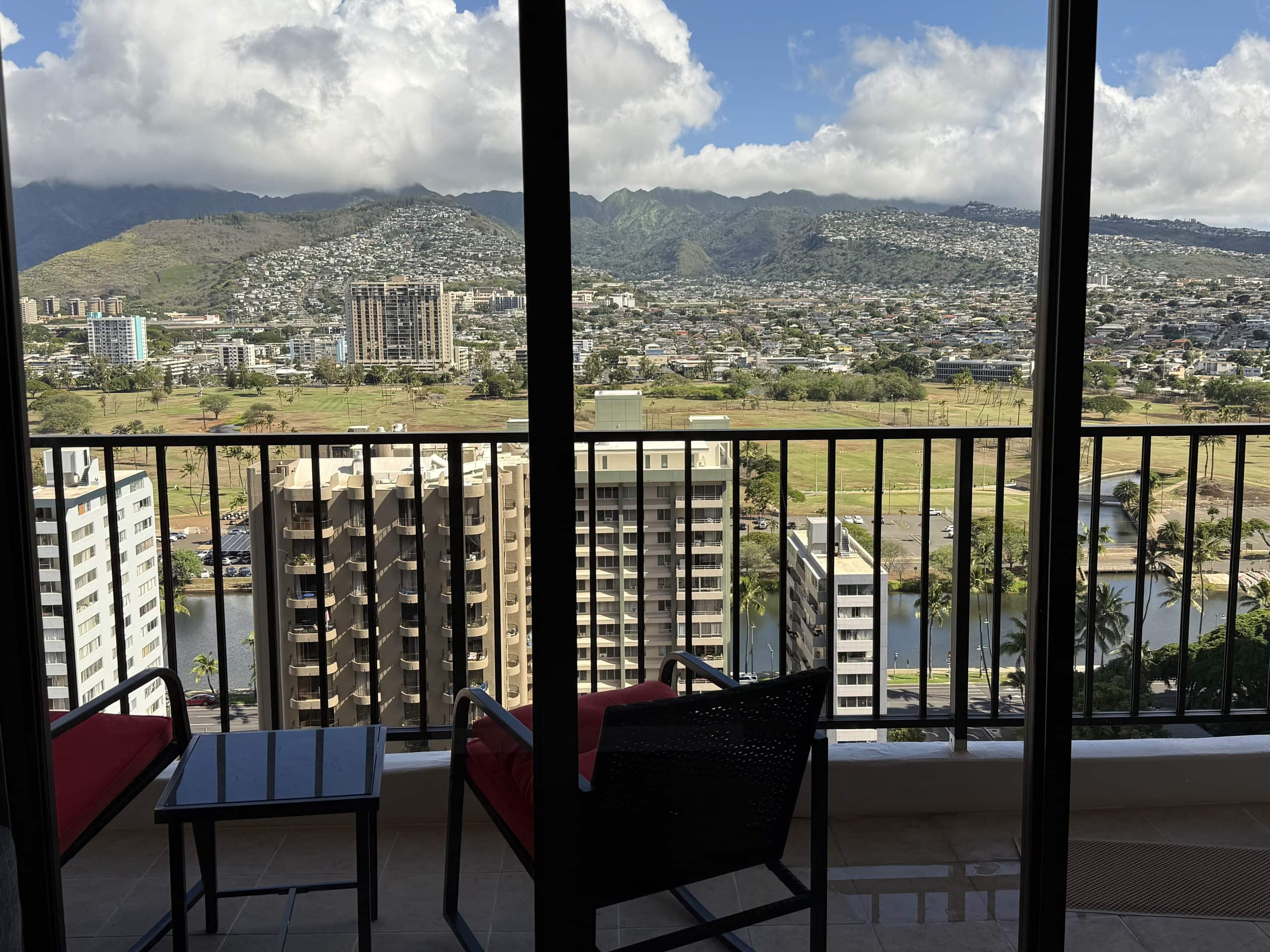 Newly Renovated Waikiki 1 Bedroom in Nice Location - Image 10