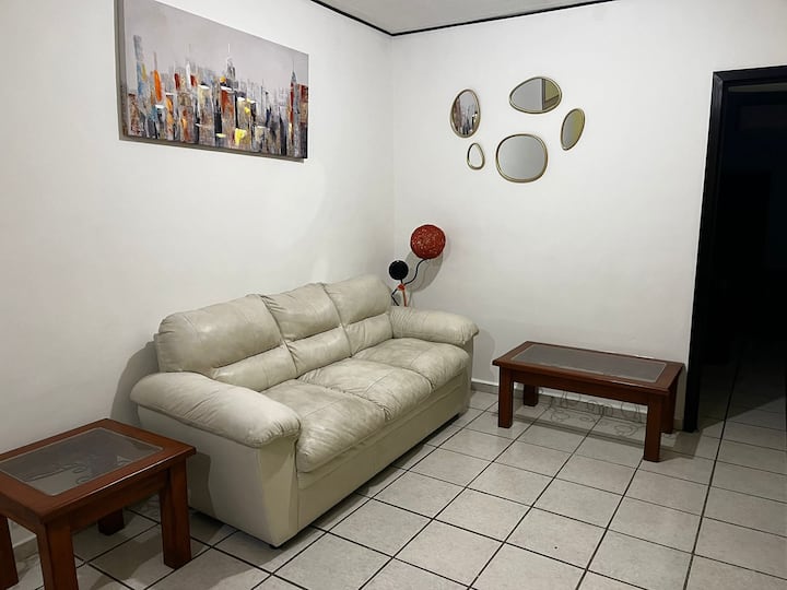 Casa Climatizada Para 4 Personas O Familia. - Ramos Arizpe