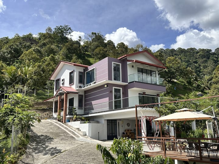 [New] 18 Pax | Orchard Homestay, Perfect Hill View - Bentong