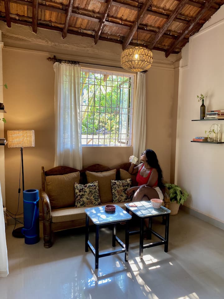 Cozy Coastal Home | 2 Mins Walk To Galgibaga Beach - Goa