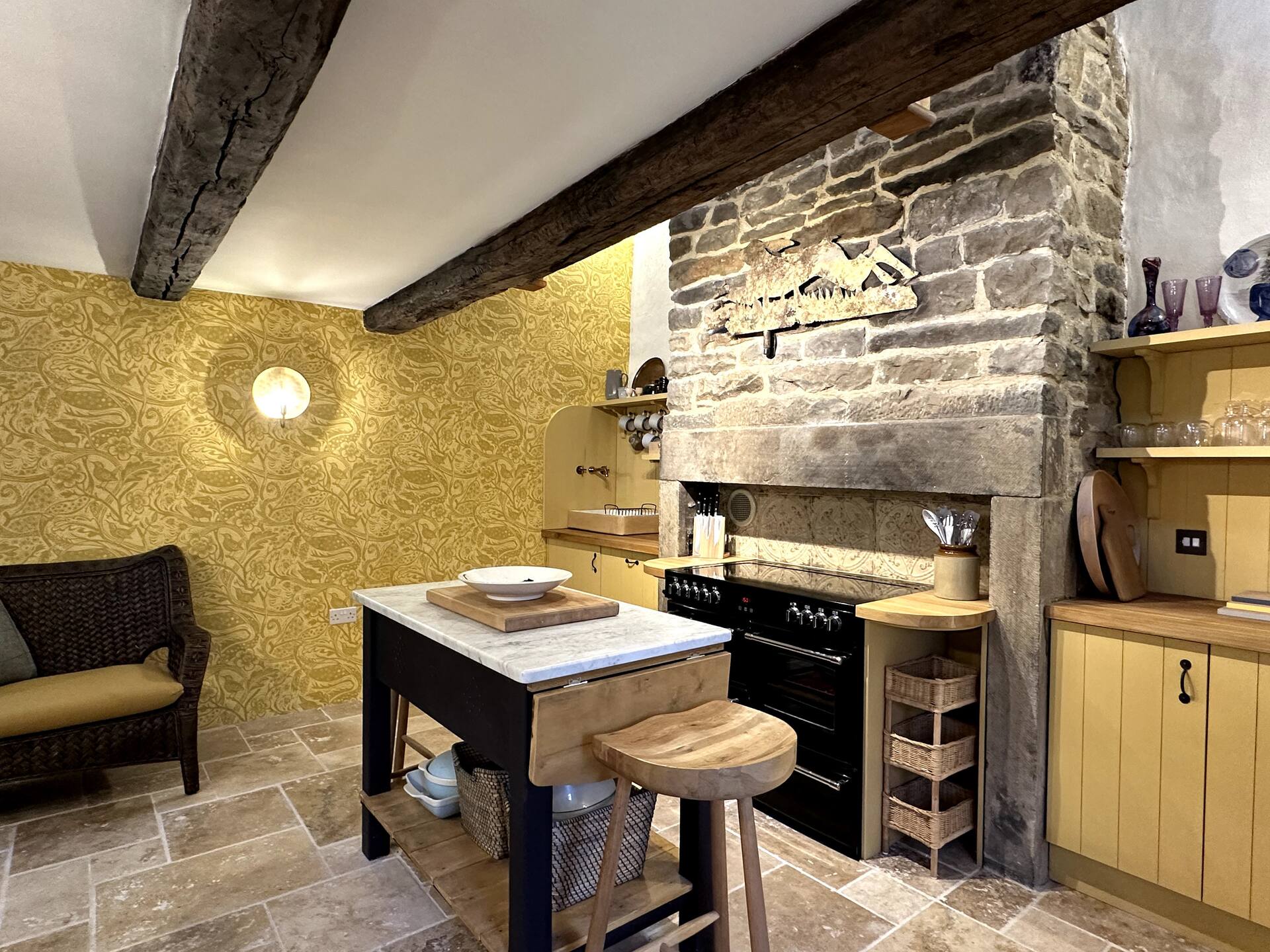 Charming Bastle House close to Hadrian's Wall