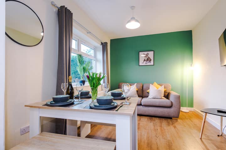 Comfortable 3br Sleeps 6 | Contractor Stays - Mold