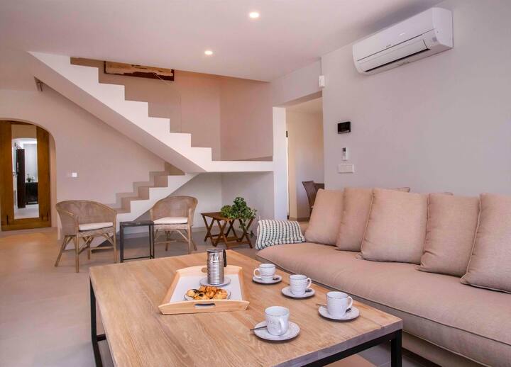 Estupenda Villa Con Jardín Y Piscina. Javea - Jávea