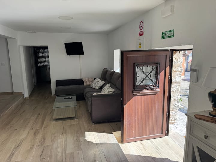 Acogedora Y Tranquila Casa Rural. - Monasterio