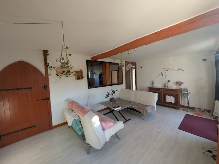 Appartement Avec Terrasse Proche De Dijon - ibis Dijon Sud