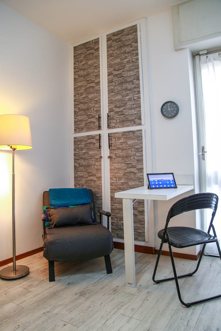 Executive Stay Sesto Calende 70m Leonardo Academy - Italia