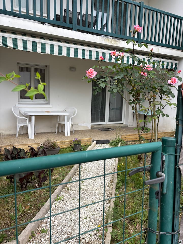 Appartement T2  Dans Petite Résidence Très Calme - Hasparren