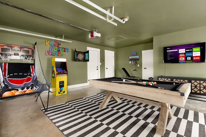Pickleball + Pool + GameRoom + MiniGolf + Poker ...