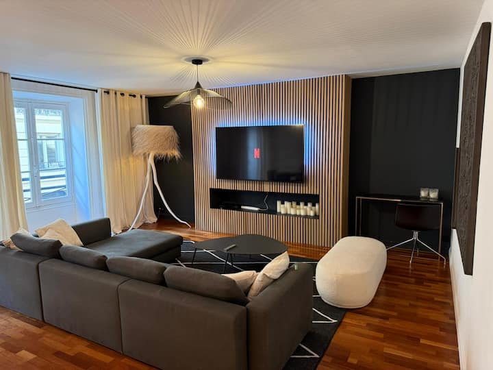Appartement 2 Chambres Luxueux Triangle D’or - Bordeaux