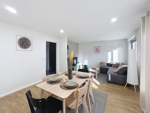 Beautiful cozy and bright apartment, with balcony