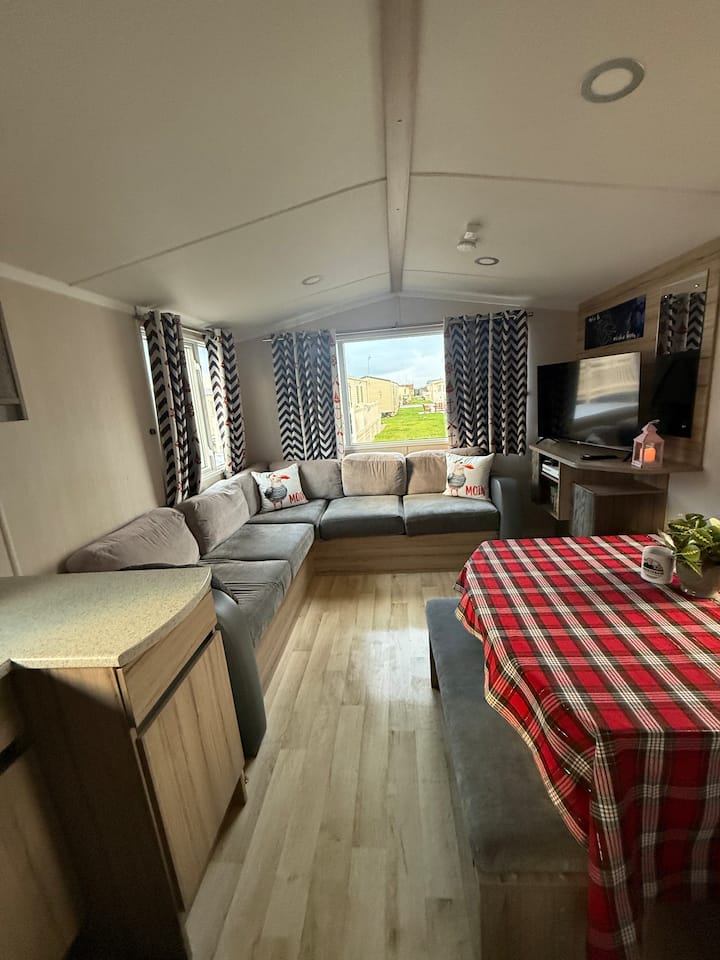 Modern Caravan In North Wales - Prestatyn