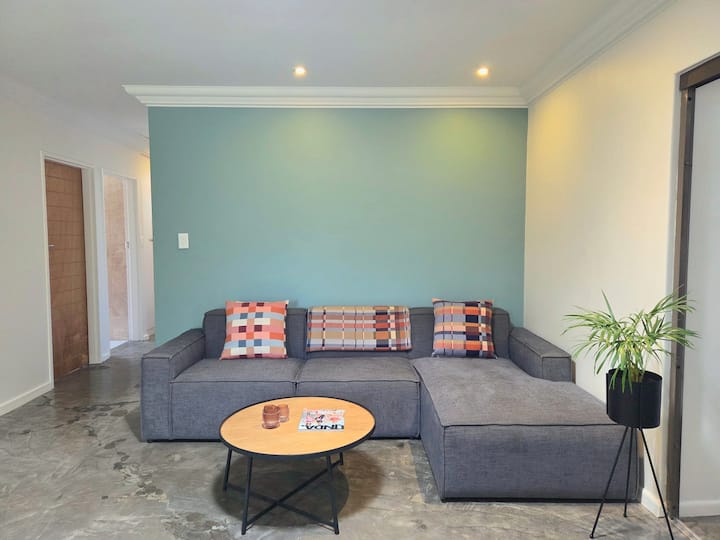 Waveside Hot Tub House - Parklands