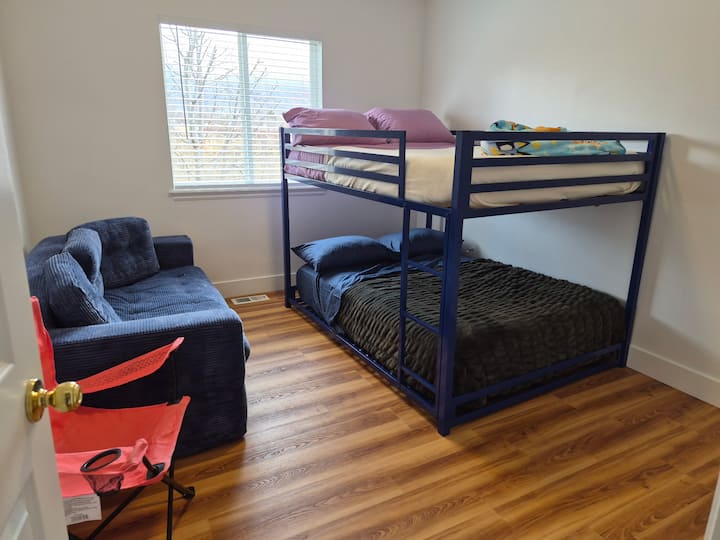 საძინებელი 3