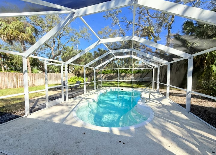 Beautiful 3 Bedroom 2 Bath Pool
Vero Beach - Vero Beach, FL