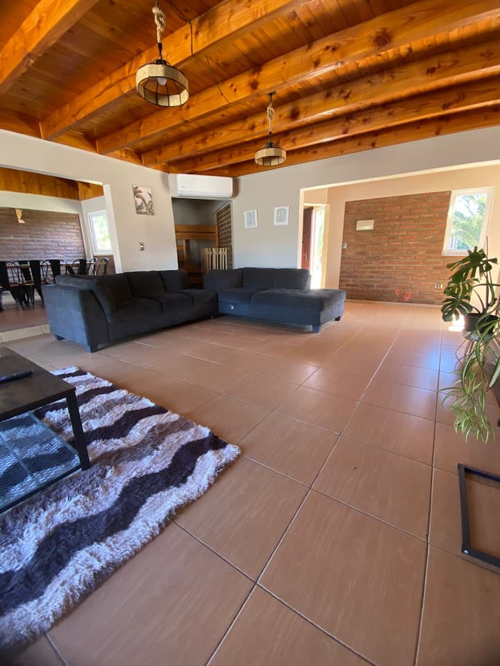 Casa Familiar Con Piscina Tipo Playa Capacidad 12 - 卡薩布蘭卡