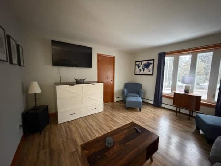 Onion City Retreat - Burlington, VT