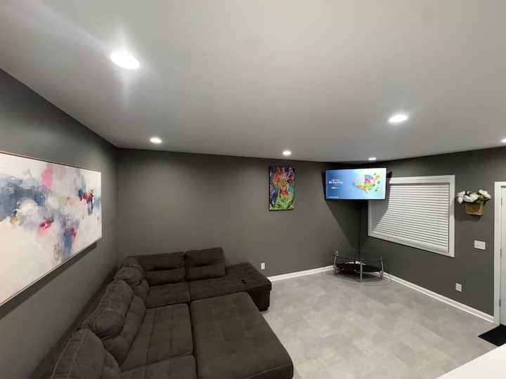 Luxury Retreat Minutes From Bills Stadium - 漢堡