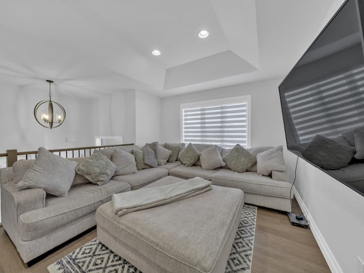 Modern And New 2-bdr Home | Beautiful Amherstburg - Amherstburg