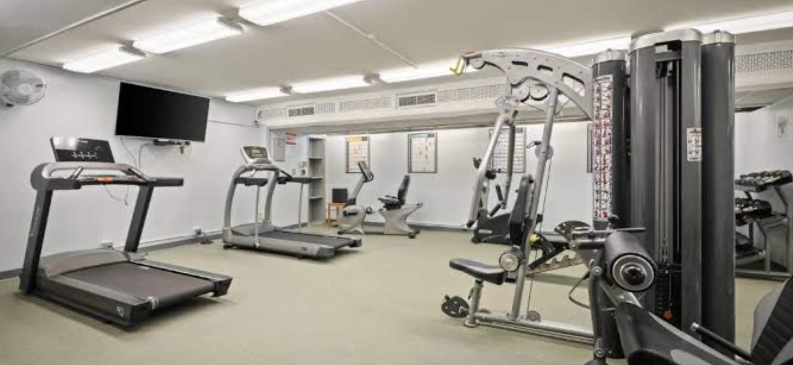 Condo in Honolulu · ★4.71 · 1 bedroom · 4 beds · 1 bath - Image 24