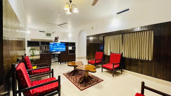 Amantara 2 Bhk Private Villa @ Calicut |Nadakkavu - 코지코드