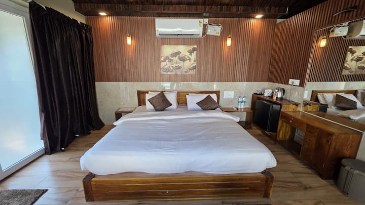 Siesta Beach Stay Gokarna 
Pool Paradise - Gokarna