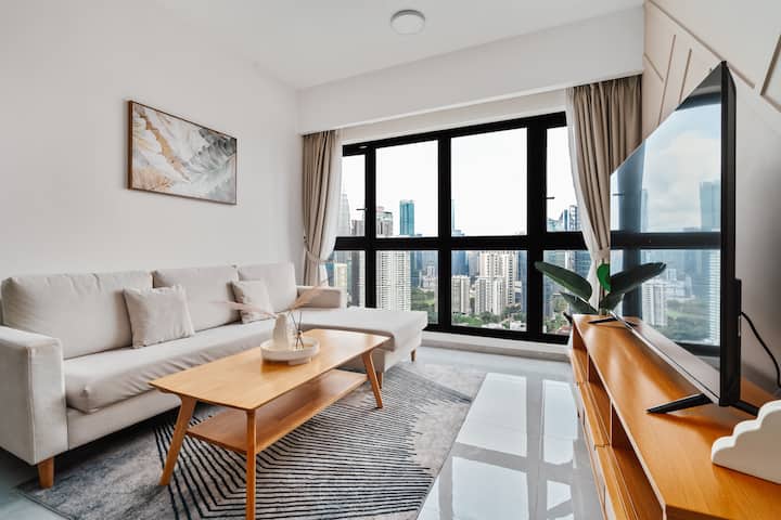 Agile Hideaway: Scenic Your Window To Kl’s Skyline - Kuala Lumpur