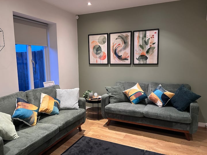 High-speed Wi-fi | Free Parking | Long Stay Disc - Herne Bay