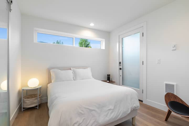 Full Bedroom with Ensuite