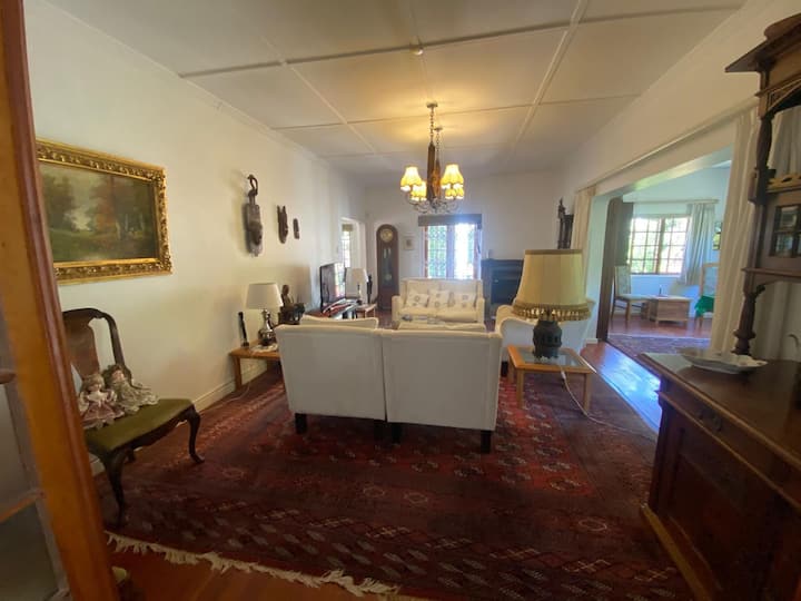 Family-friendly Escape With Pool & Flatlet - Port Alfred