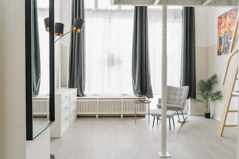 Beliebte Airbnb-Anzeige: SC Kita-Loft by RC | Modern style for up to 9 guests in Charlottenburg