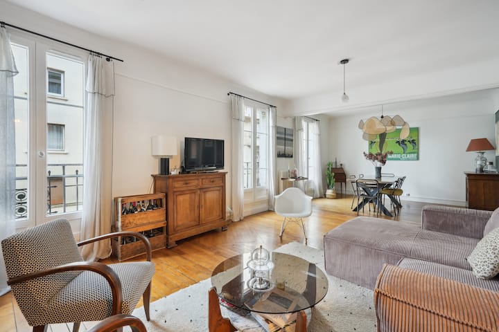 Le Cocon Familial - Cosy - Proche Paris - ibis Paris Porte de Clichy Centre