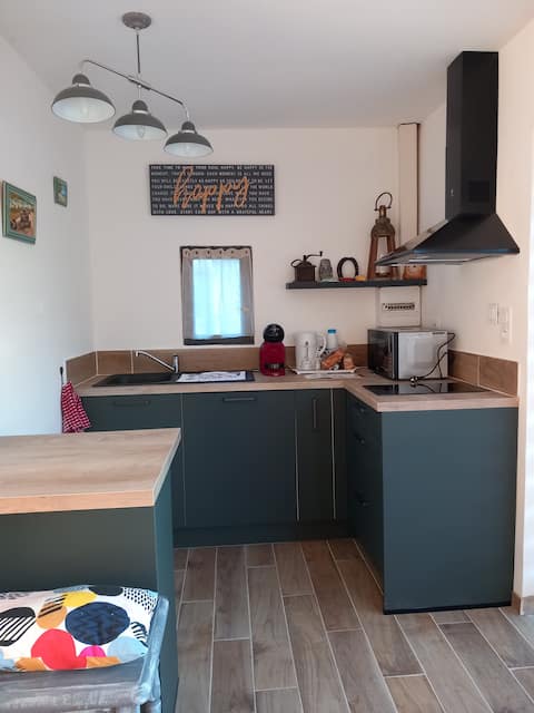 Top Airbnb: studio in garden in Pernes Les Fontaines