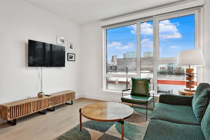 Rooftop Views And Walkability - Solis Capitol Hill - Seattle, WA