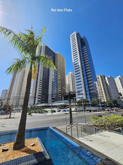 Brookfield Towers, 20th Floor, FREE PARKING