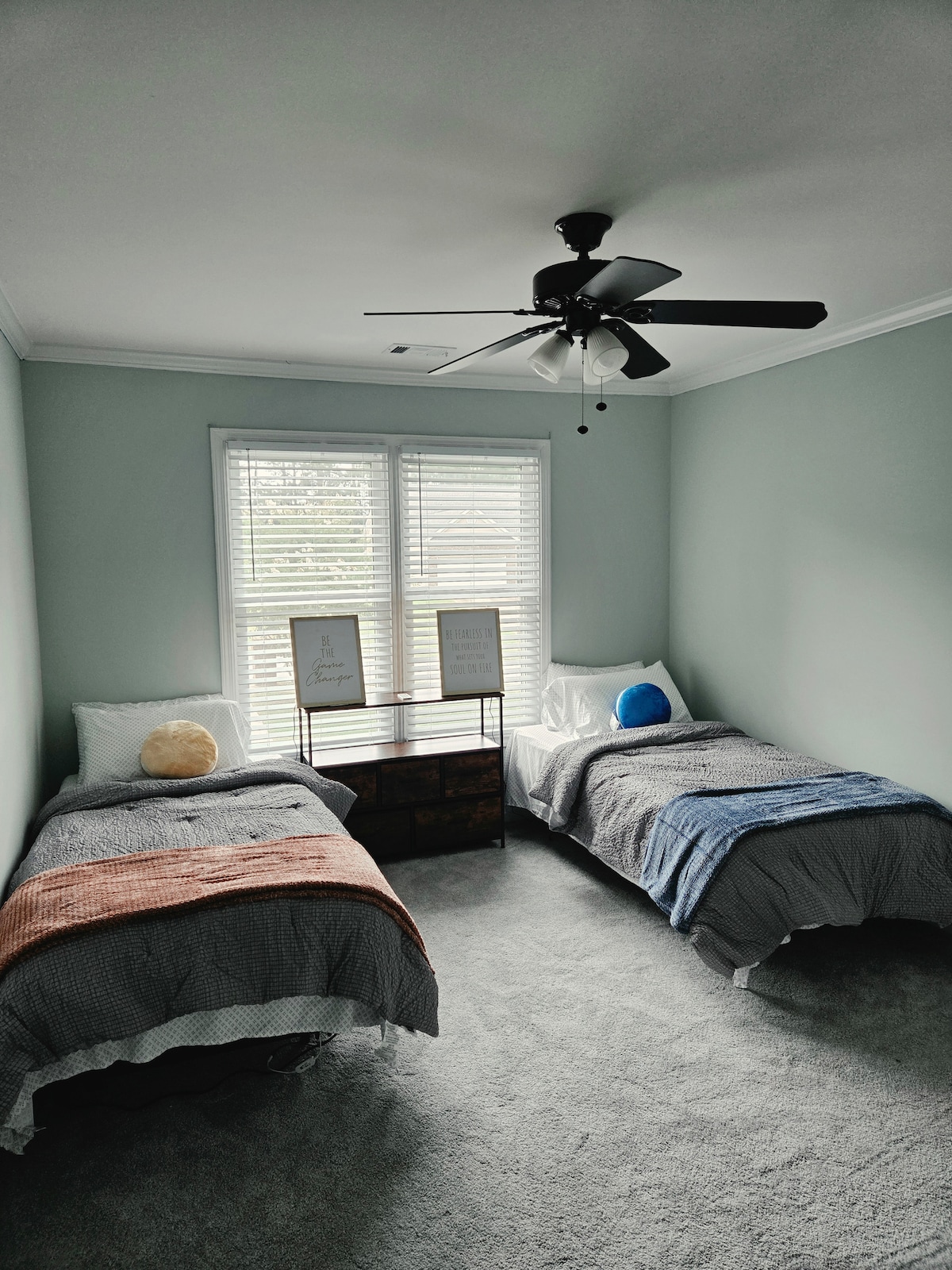 Spacious 5BR Home • Ideal for families