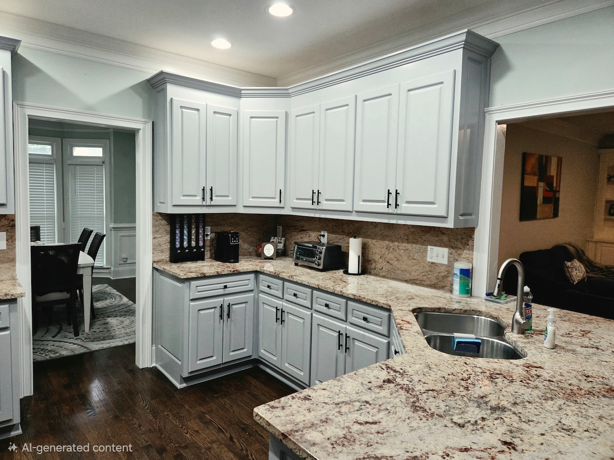 Spacious 5BR Home • Ideal for families
