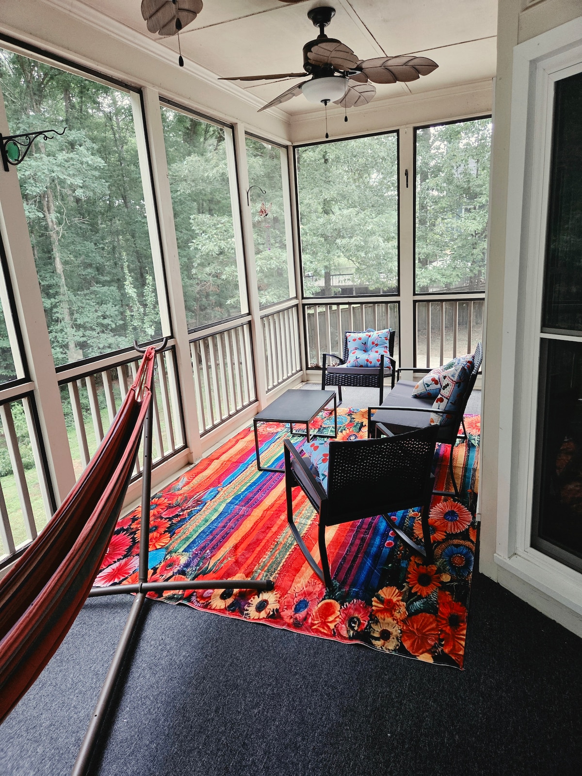 Spacious 5BR Home • Ideal for families