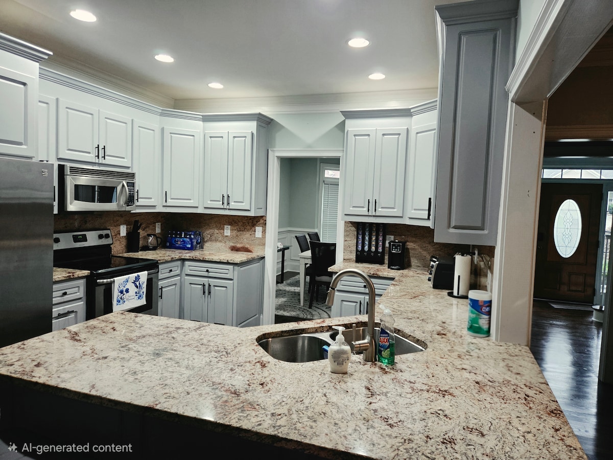 Spacious 5BR Home • Ideal for families