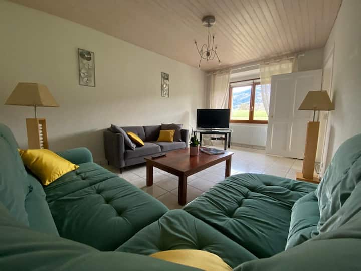 Maison En Haute-savoie Au Pied Des Montagnes ! - Yvoire