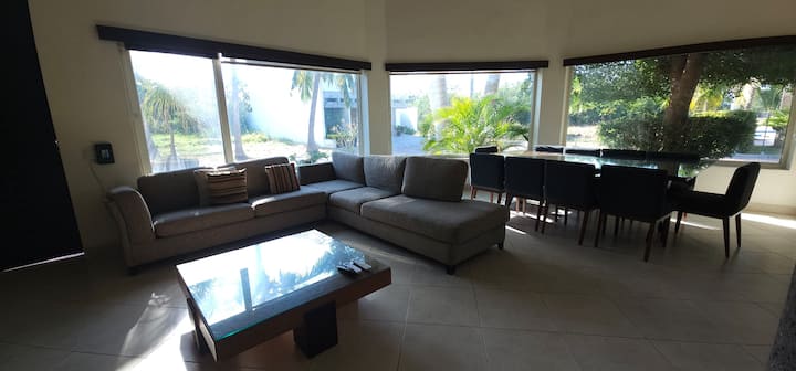 Villa 30 Huéspedes 8 Habitaciones - Puerto Vallarta
