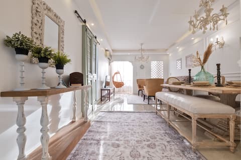Bright & Cozy 3BR in Sunny Rehab