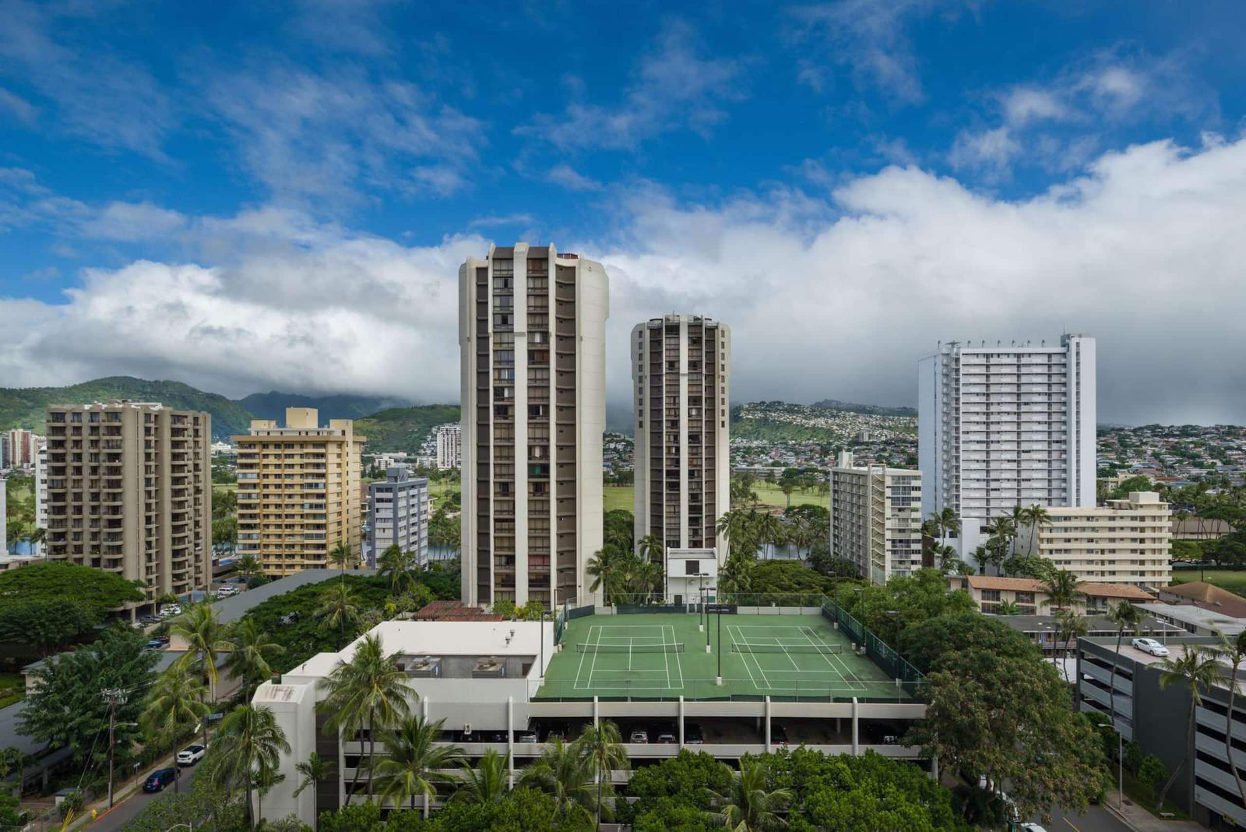 20th Fl Waikiki Sunset | King | Parking | Pool - Image 18