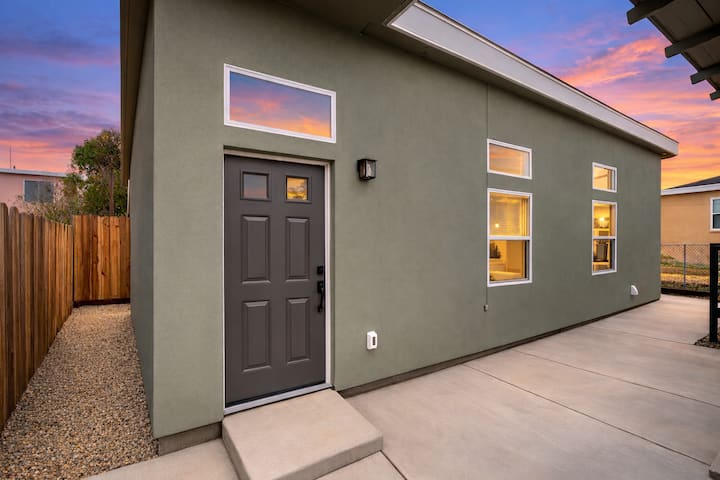 Newly Built Private Guest House | Modern & Bright - El Cerrito, CA