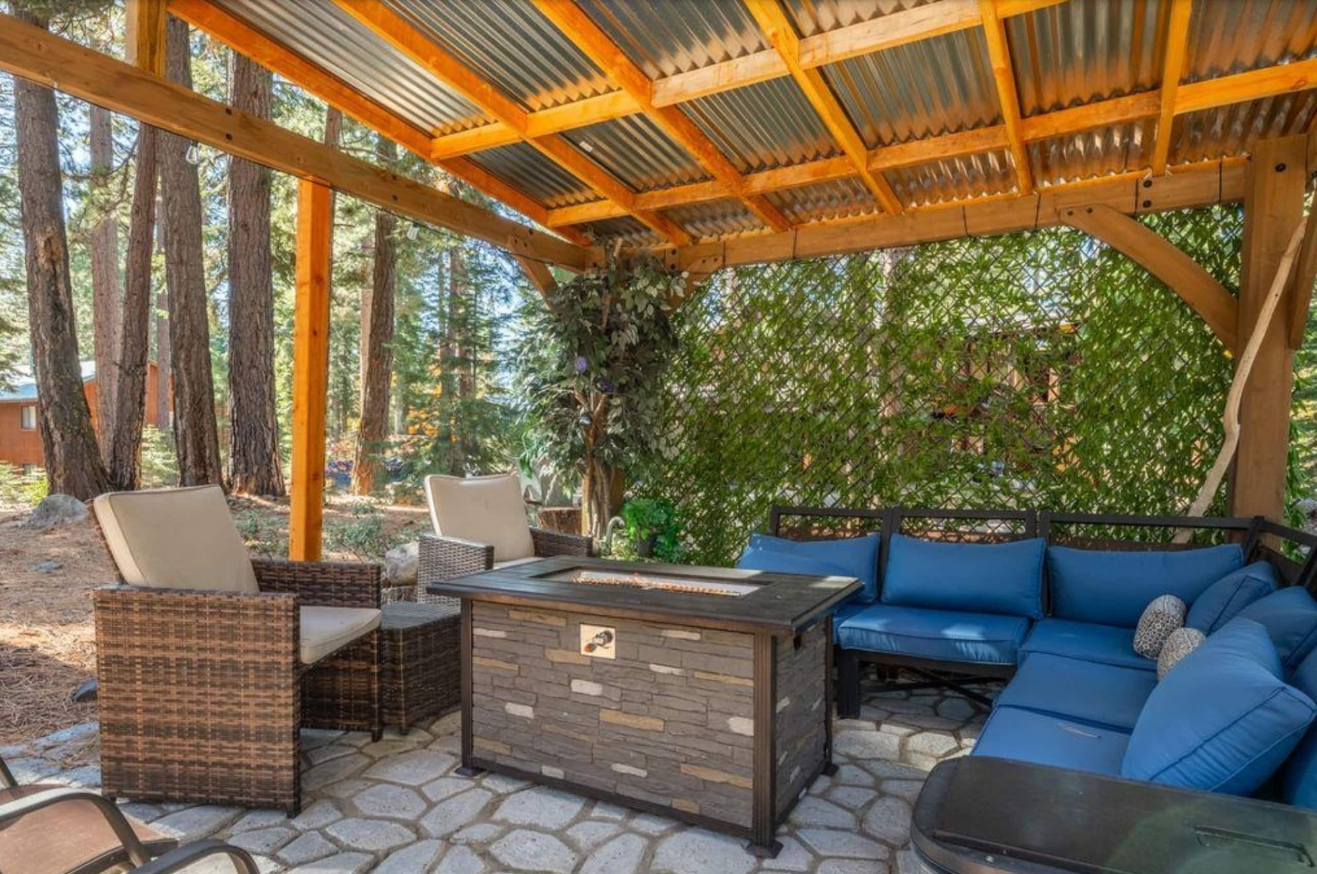 Cozy Carnelian Bay Home, Hot Tub, Beach & Skiing - Photo 7