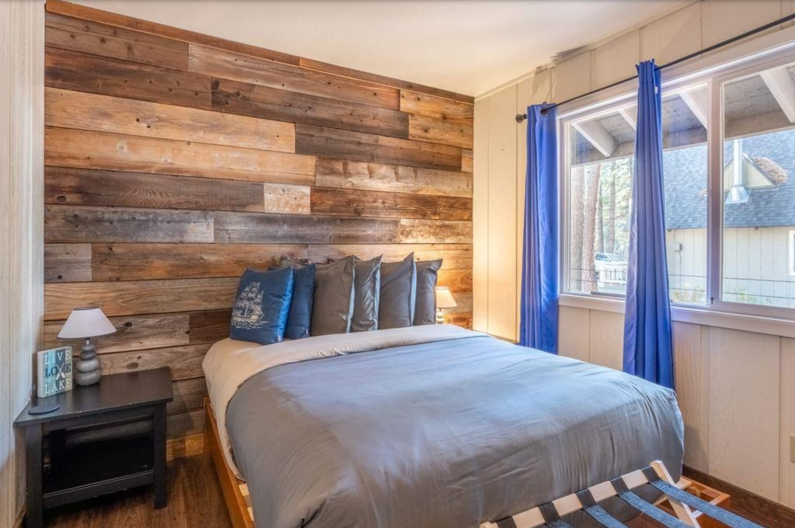 Cozy Carnelian Bay Home, Hot Tub, Beach & Skiing - Photo 2