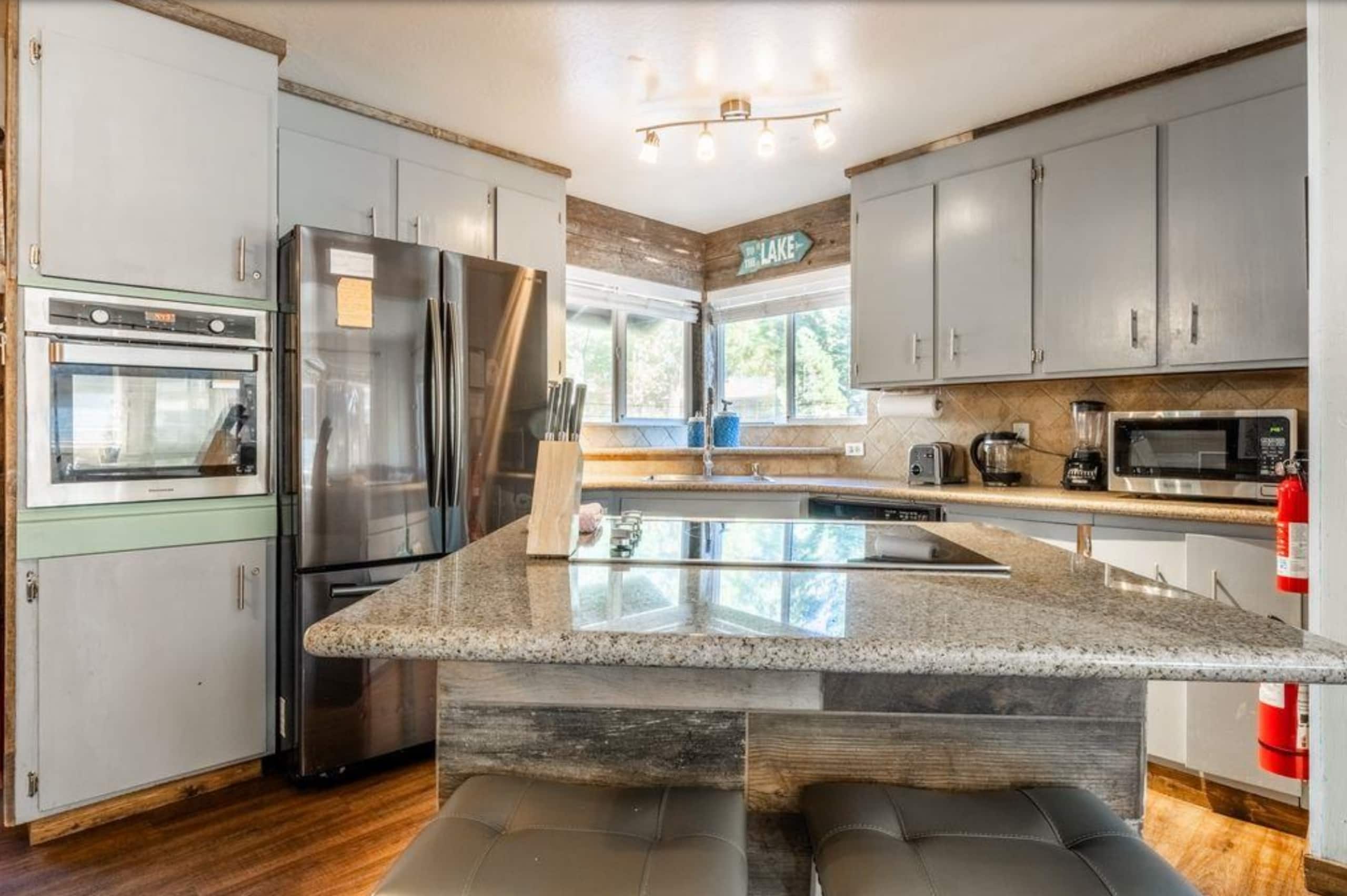 Cozy Carnelian Bay Home, Hot Tub, Beach & Skiing - Photo 6