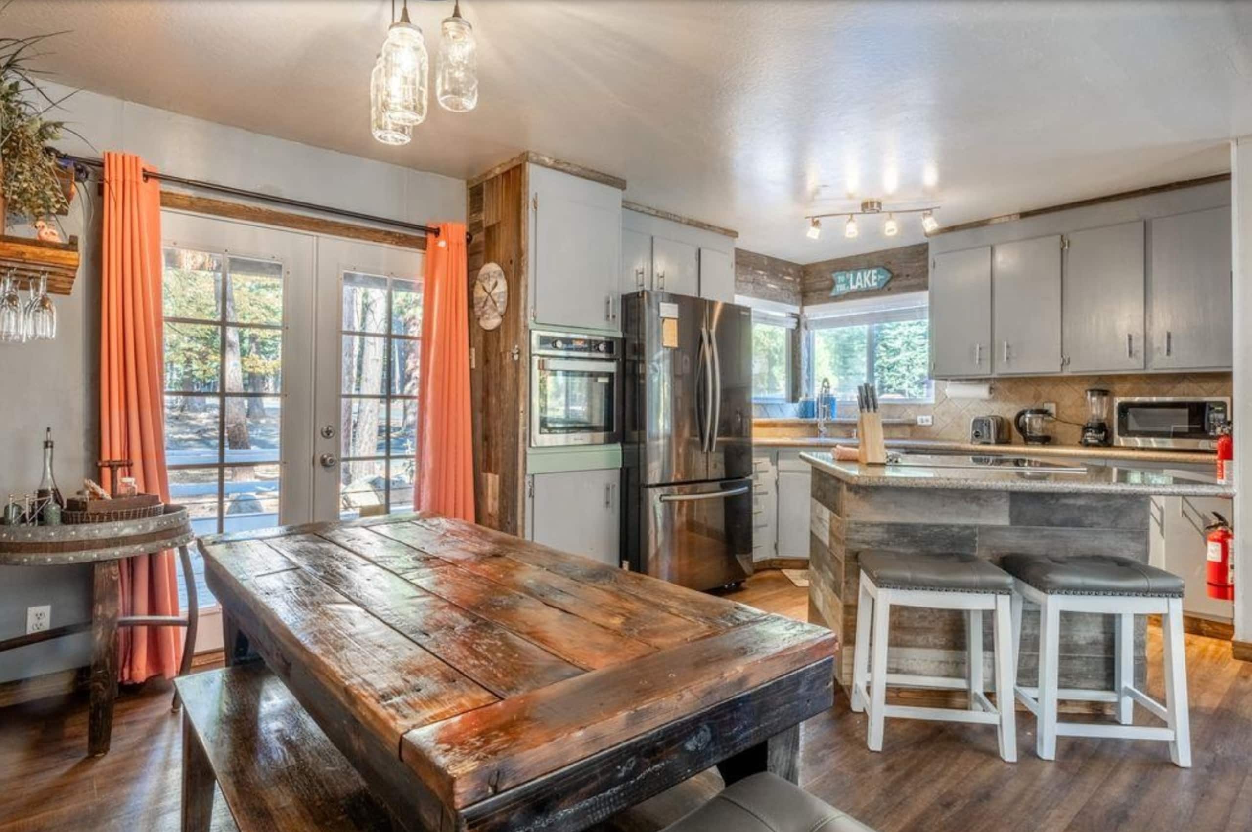 Cozy Carnelian Bay Home, Hot Tub, Beach & Skiing - Photo 13